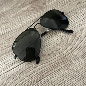 Ray-Ban Aviator Classic